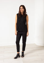 Charger l'image dans la galerie, Zip Back Circle Blouse in Black