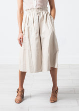 Charger l'image dans la galerie, Eulera Leather Skirt in Cream