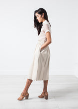 Charger l'image dans la galerie, Eulera Leather Skirt in Cream