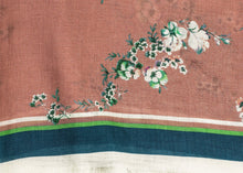 Charger l'image dans la galerie, Floral Cashmere Scarf