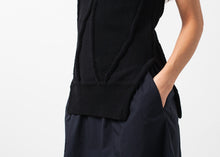 Charger l'image dans la galerie, Curved Stripe Knit Tank