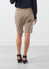 Charger l'image dans la galerie, Harem Chino Short