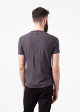 Charger l'image dans la galerie, Yank Crewneck Tee