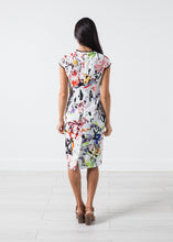 Charger l&#39;image dans la galerie, Dream Dress in Painted Floral
