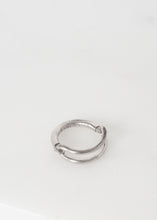 Load image into Gallery viewer, Ring 77 in Sterling Silver
