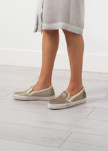 Charger l&#39;image dans la galerie, Las Vegas Slip On
