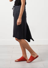 Charger l&#39;image dans la galerie, Double Pocket Skirt
