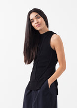 Charger l&#39;image dans la galerie, Curved Stripe Knit Tank
