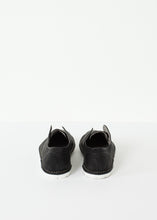 Charger l&#39;image dans la galerie, Canvas Sneaker
