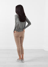 Charger l&#39;image dans la galerie, Knit Chino Pant
