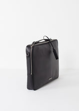 Charger l&#39;image dans la galerie, Classic Doc Bag

