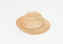 Charger l&#39;image dans la galerie, Wrapped Up Hat in Straw/White
