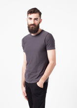 Charger l&#39;image dans la galerie, Yank Crewneck Tee
