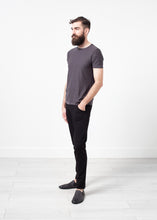 Charger l&#39;image dans la galerie, Yank Crewneck Tee
